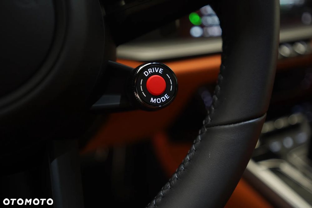 Porsche 911 Carrera - 17