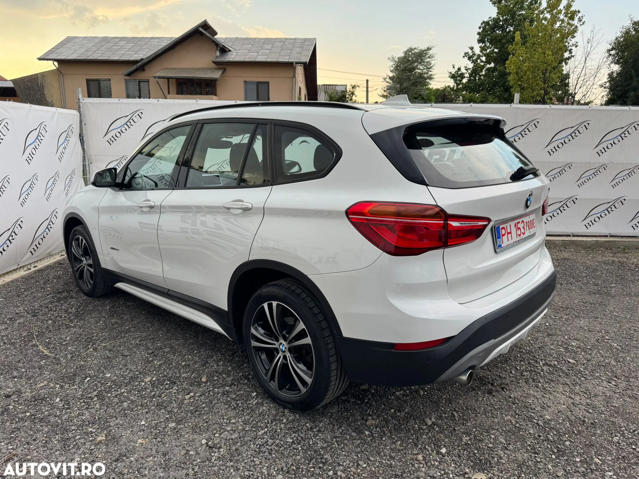 BMW X1 xDrive18d Aut. Sport Line - 8