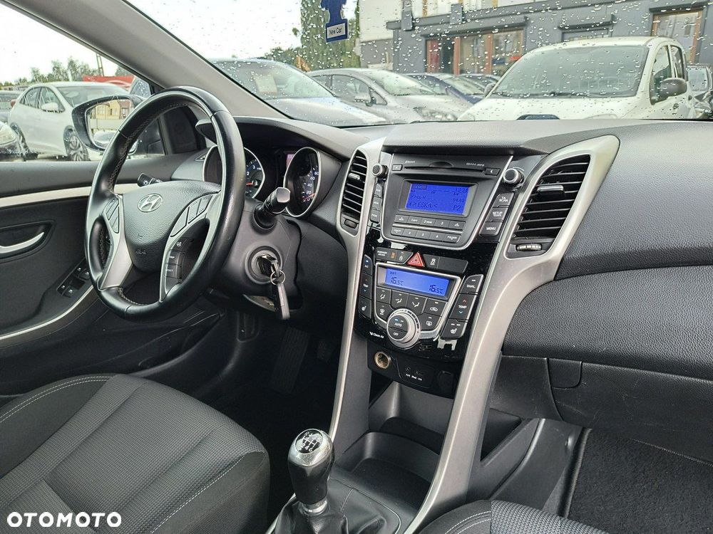 Hyundai i30 1.4 Premium - 17