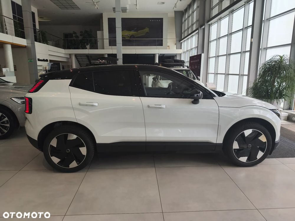 Volvo EX30 69kWh Single Motor Long Range Plus - 7