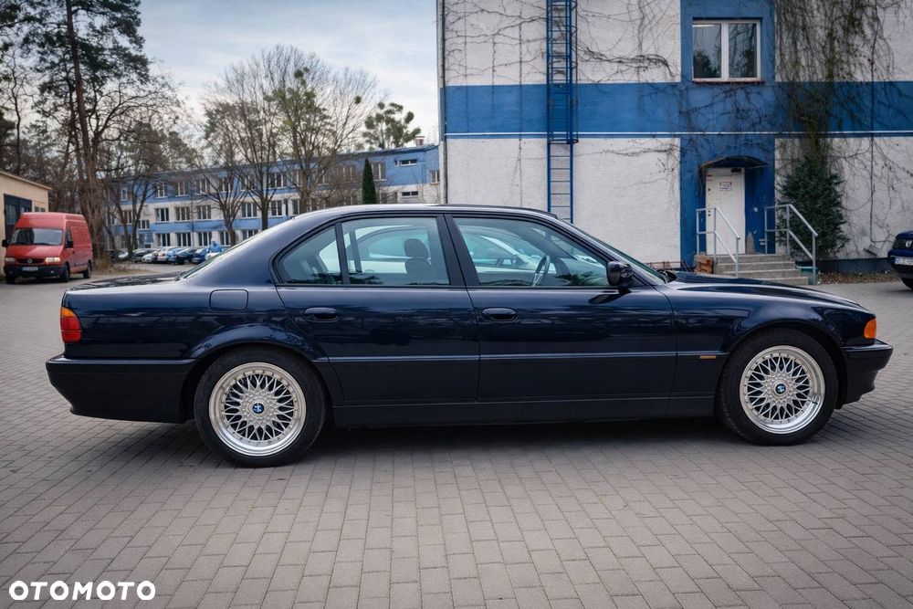 BMW Seria 7 - 1