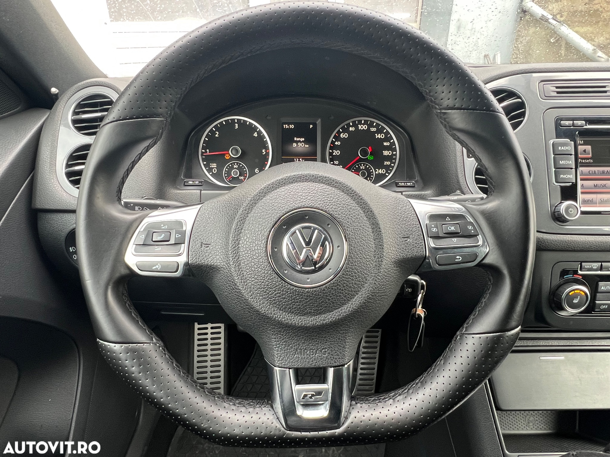 Volkswagen Tiguan 2.0 TDI 4Motion DSG Sport & Style - 23