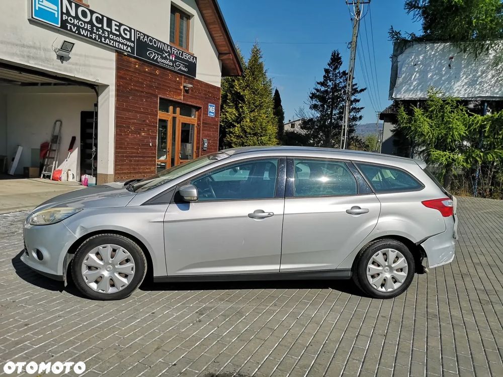 Ford Focus 1.6 TDCi DPF Ambiente - 5