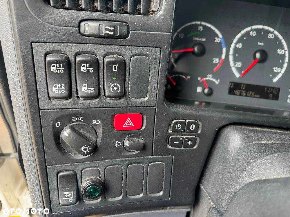 Scania P 230/euro 4/skrzynia/napojówka/pod zabudowe/ - 24