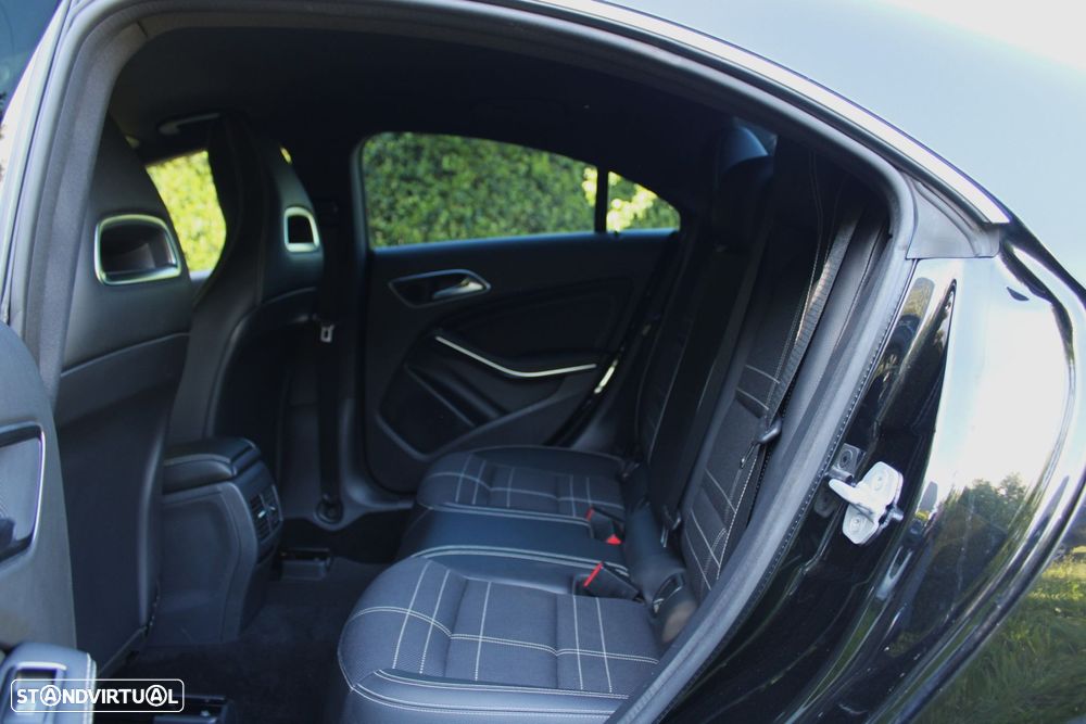 Mercedes-Benz CLA 200 CDI Urban - 13