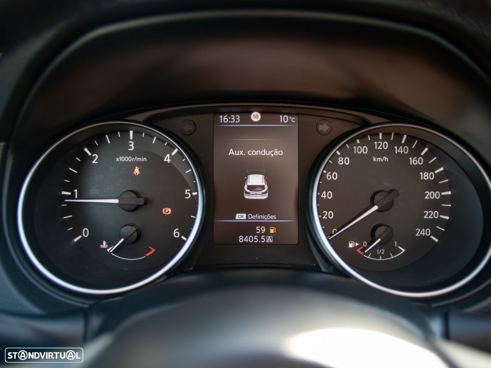 Nissan Qashqai 1.5 dCi N-Connecta J18 - 25