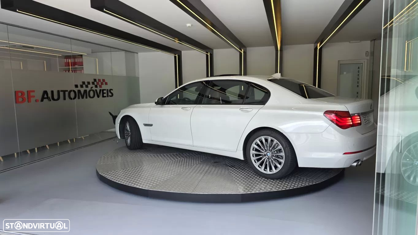 BMW 730 Ld Edition Exclusive - 3