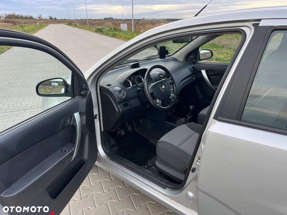 Chevrolet Aveo - 6