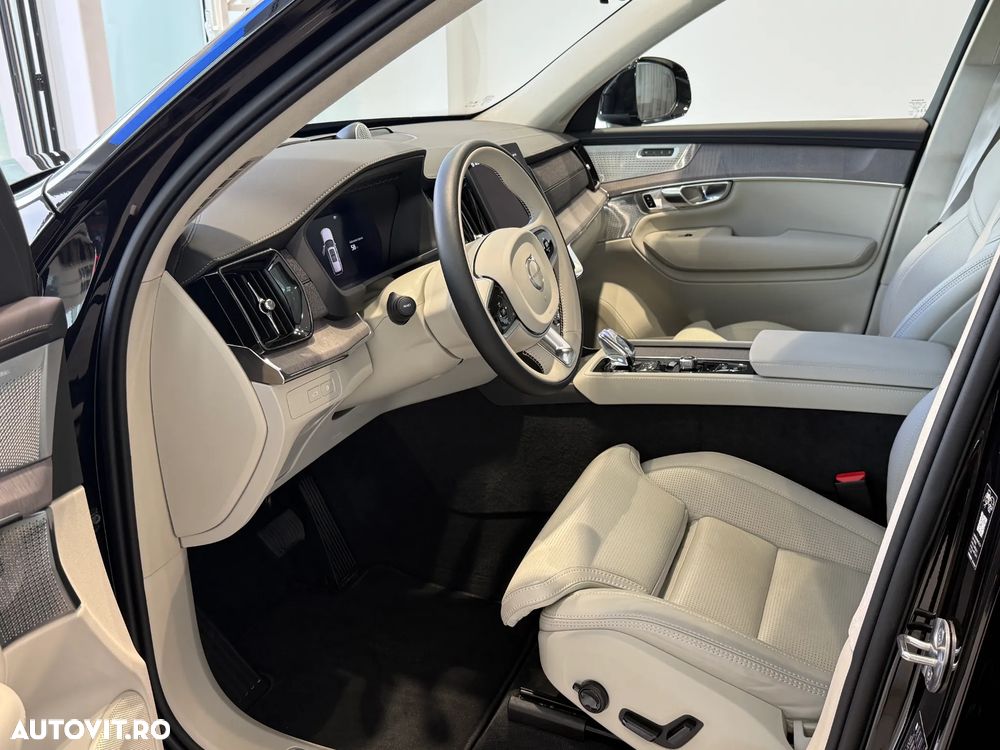 Volvo XC 90 T8 AWD PHEV Ultra Bright - 12