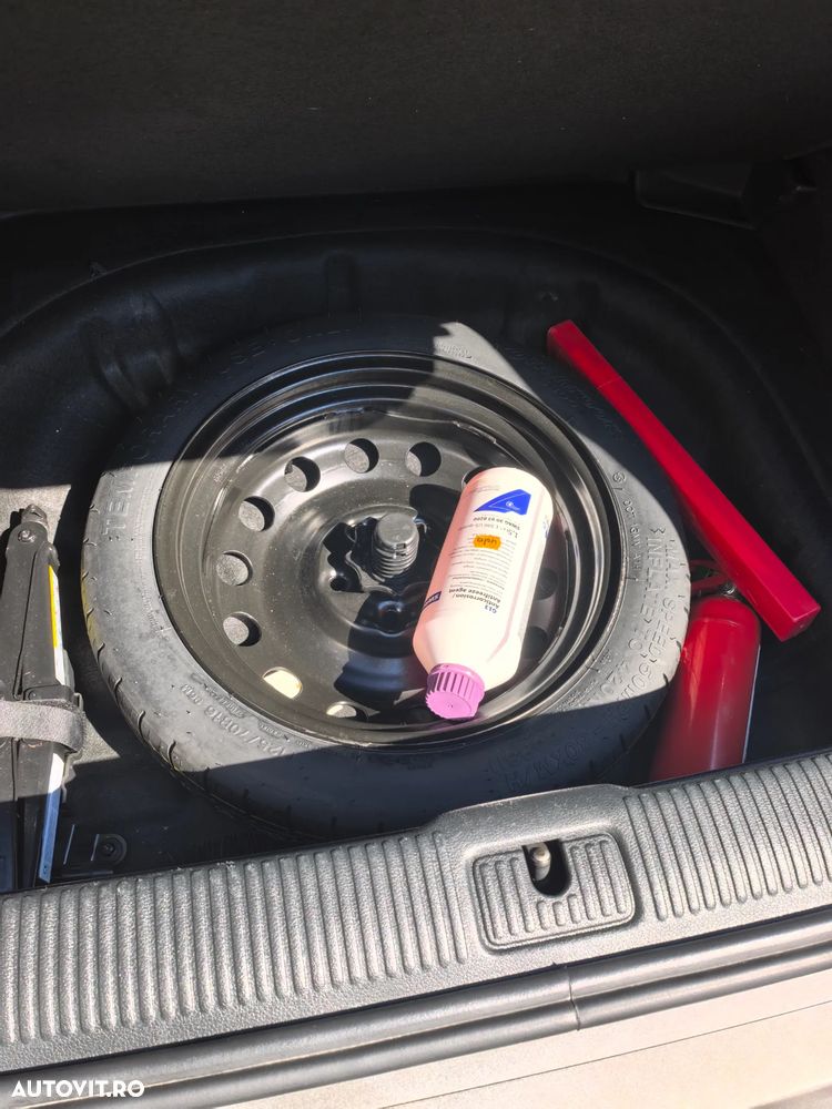 Audi A3 1.6 TDI S tronic Sport - 8