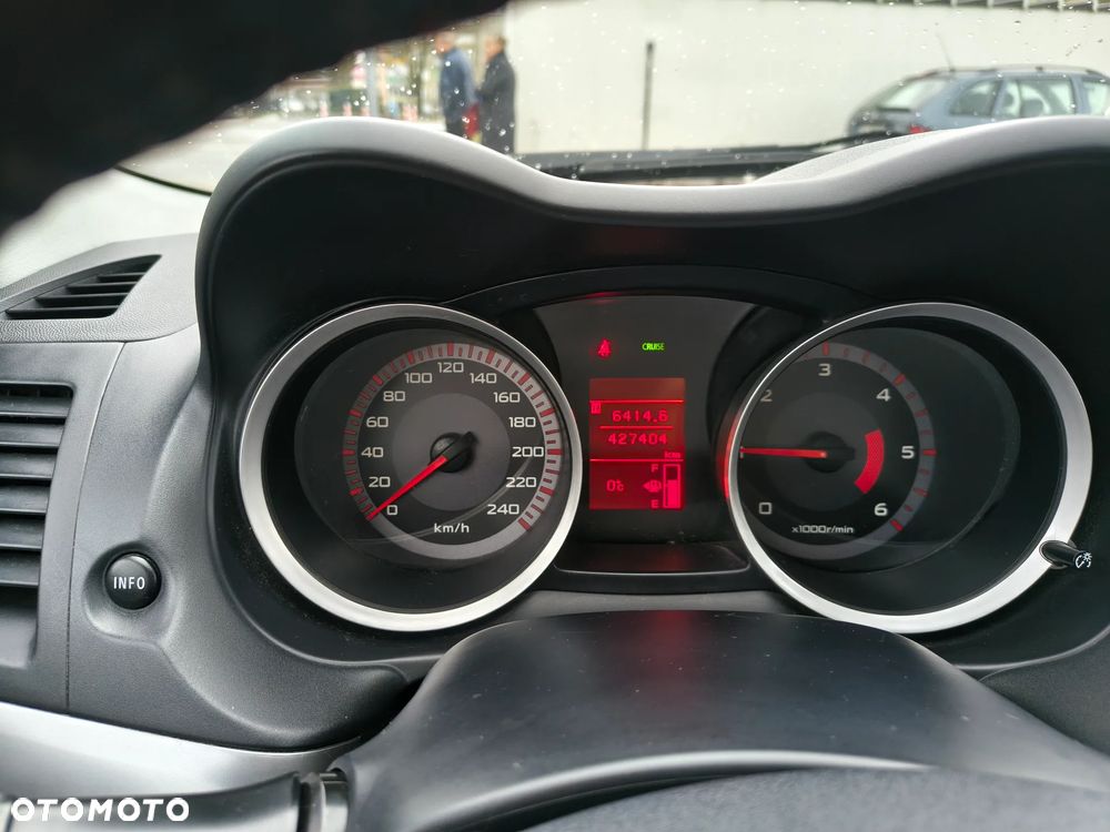Mitsubishi Lancer - 5