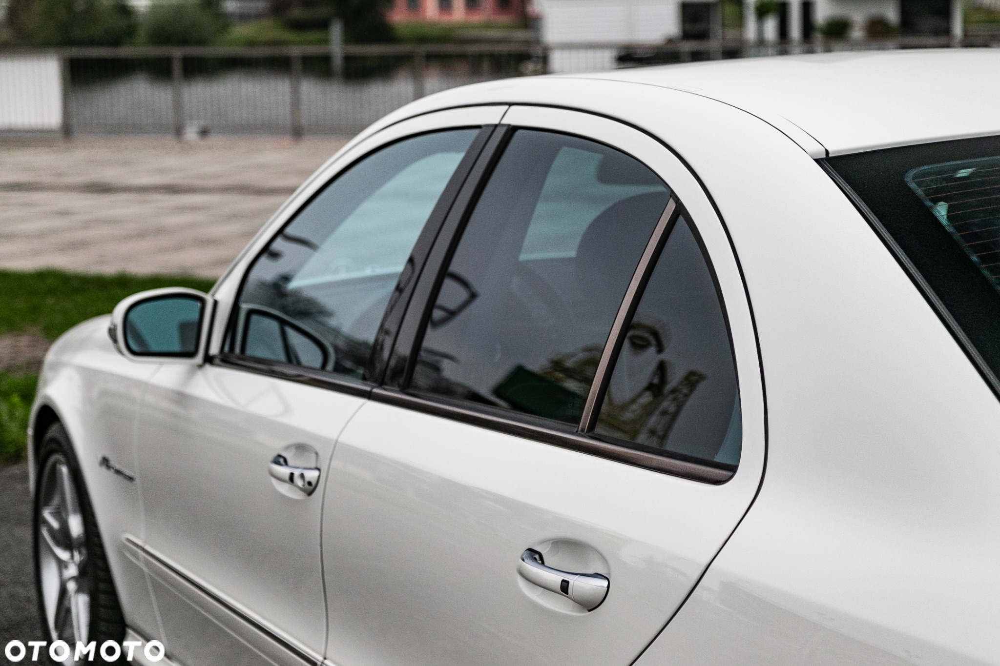 Mercedes-Benz Klasa E 55 AMG - 11