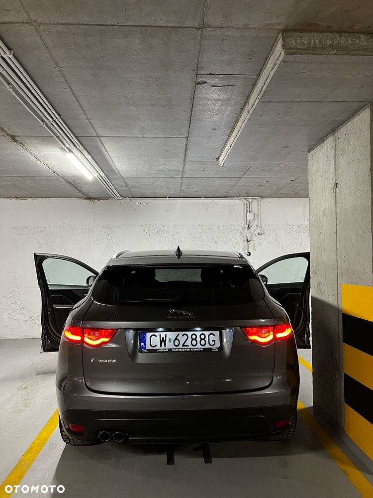 Jaguar F-Pace 2.0 i4D AWD R-Sport - 9