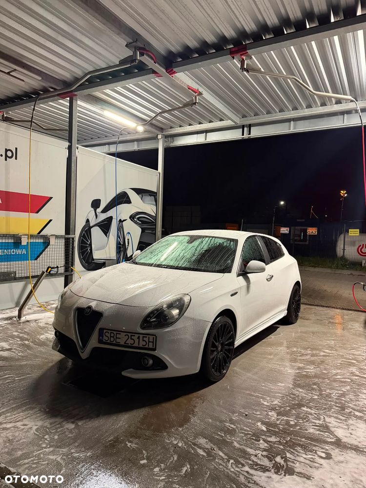 Alfa Romeo Giulietta 1.6 JTDM - 3