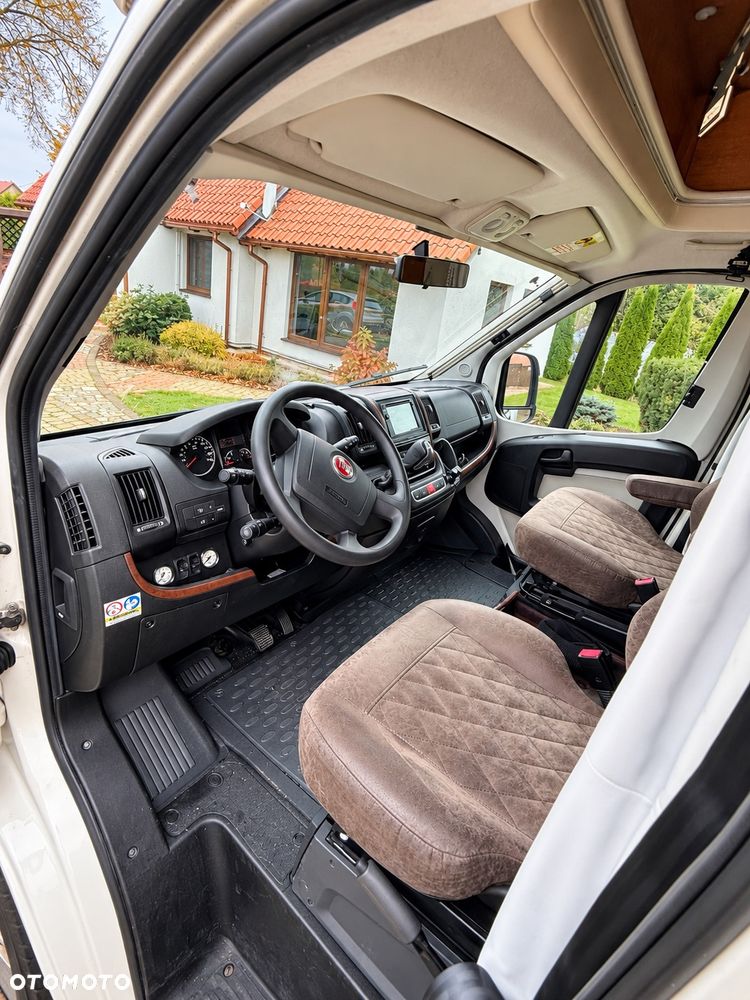 Carthago Chic C-Line T 5.0 - 16