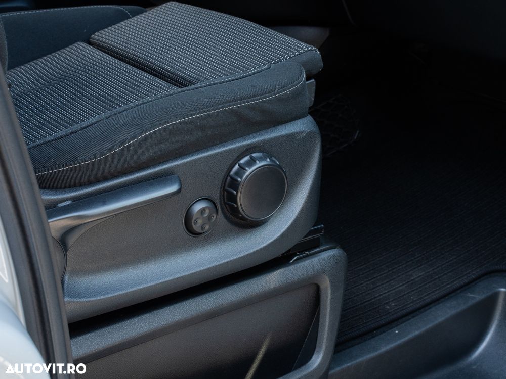 Mercedes-Benz V 300 d Combi Lung 237 CP AWD 9AT - 32