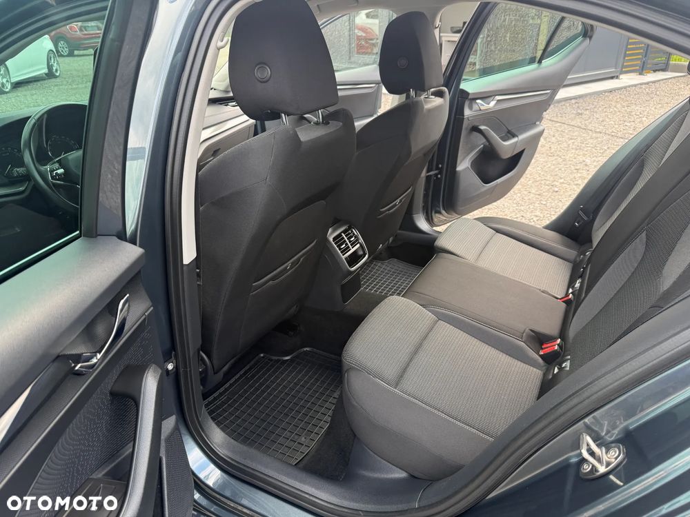 Skoda Octavia 2.0 TDI Ambition - 23