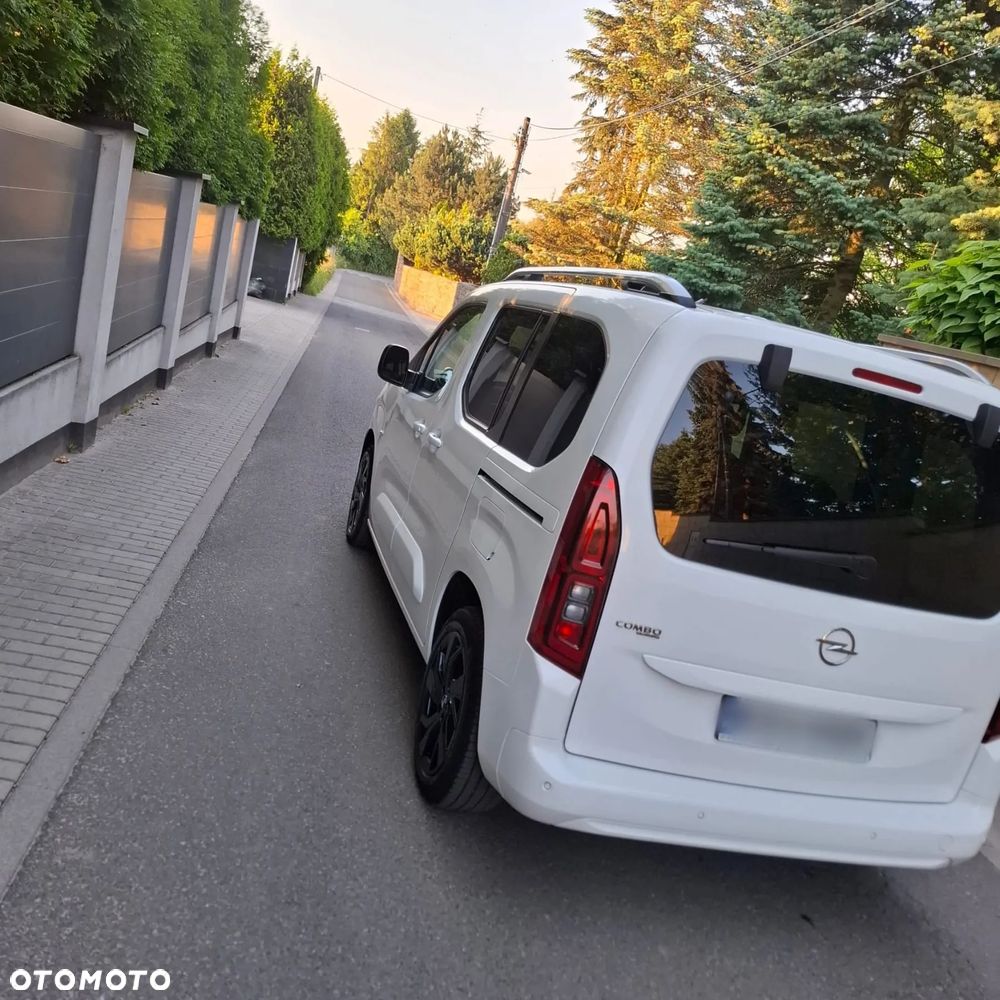 Opel Combo 1.5 CDTI Elegance Plus S&S - 9