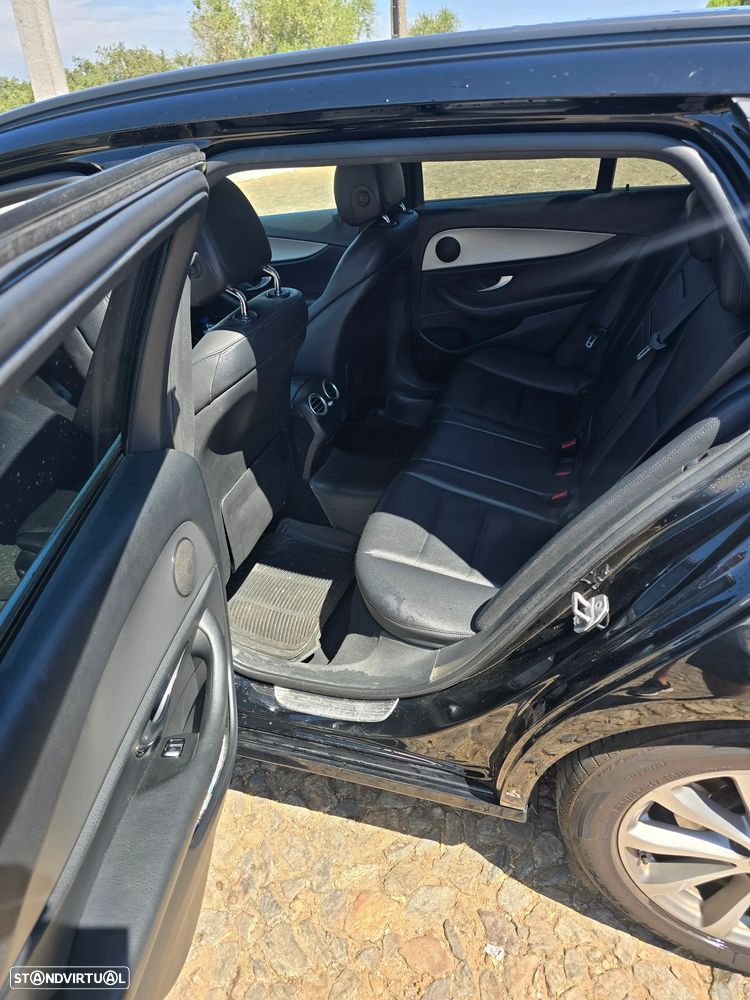 Mercedes-Benz E 220 d Avantgarde - 15