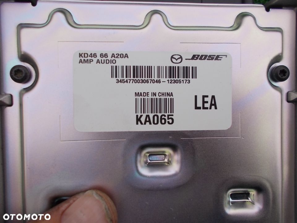 Mazda CX 5 wzmacniacz Bose KD4666A20A - 2