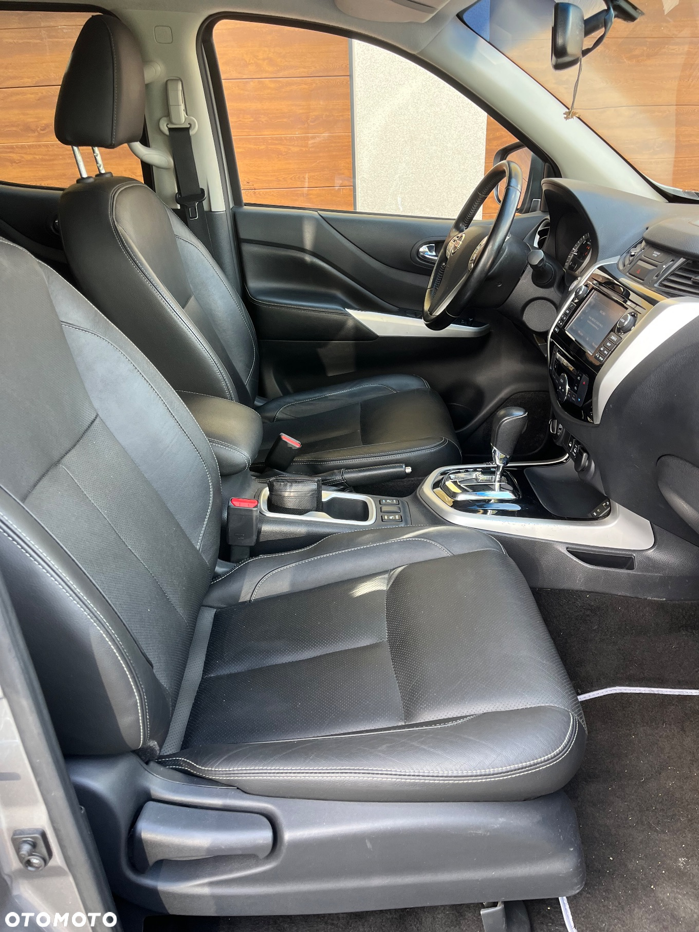 Nissan Navara DC 4x4 Autm EU6 Tekna - 20