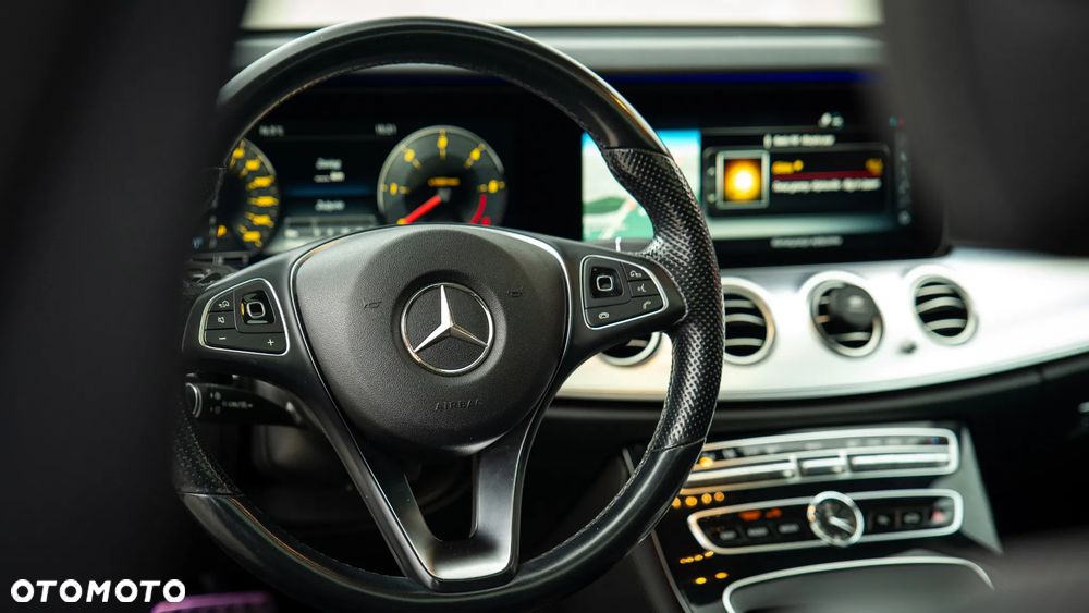 Mercedes-Benz Klasa E 220 d 4-Matic All-Terrain - 10