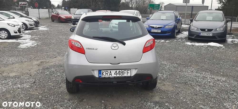 Mazda 2 - 10