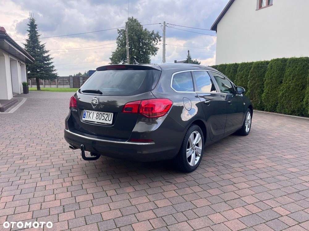 Opel Astra 1.4 T Cosmo - 4