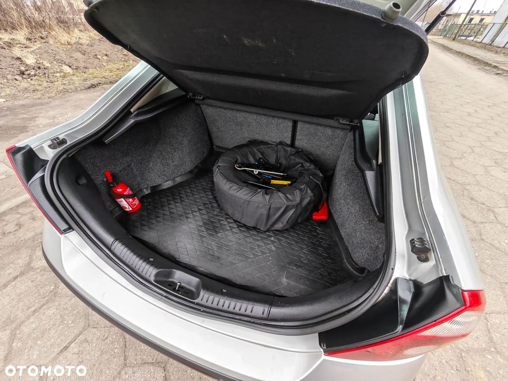 Ford Mondeo 1.8 Ghia X - 7