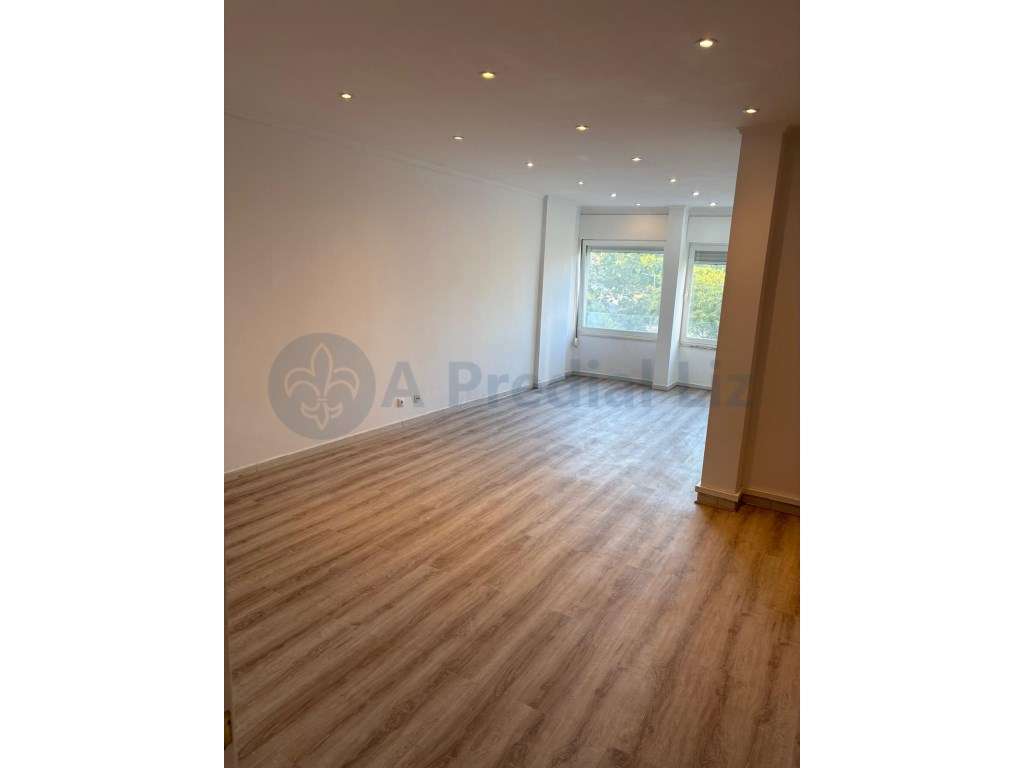 Excelente Apartamento T2 para Arrendar - Quinta da Piedade, Póvoa d... - Grande imagem: 3/13