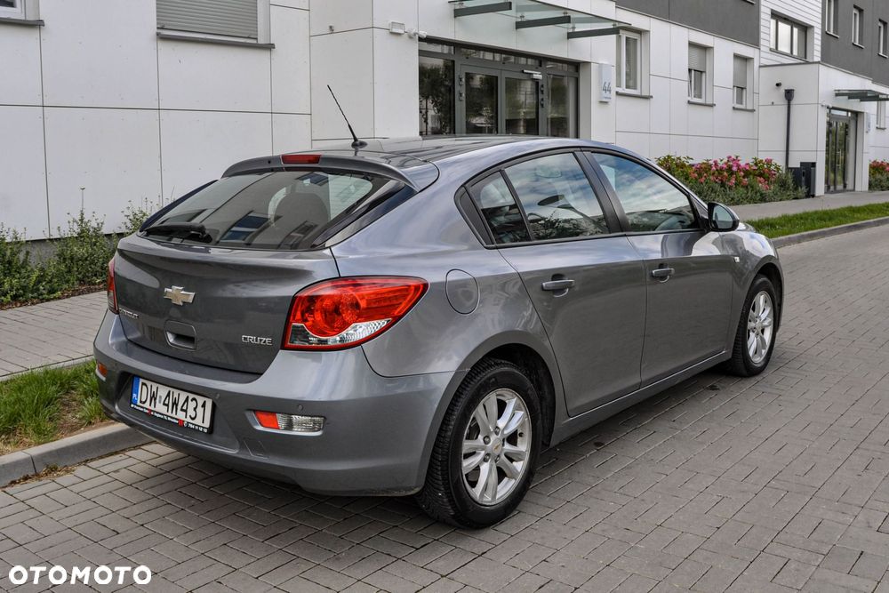 Chevrolet Cruze - 4