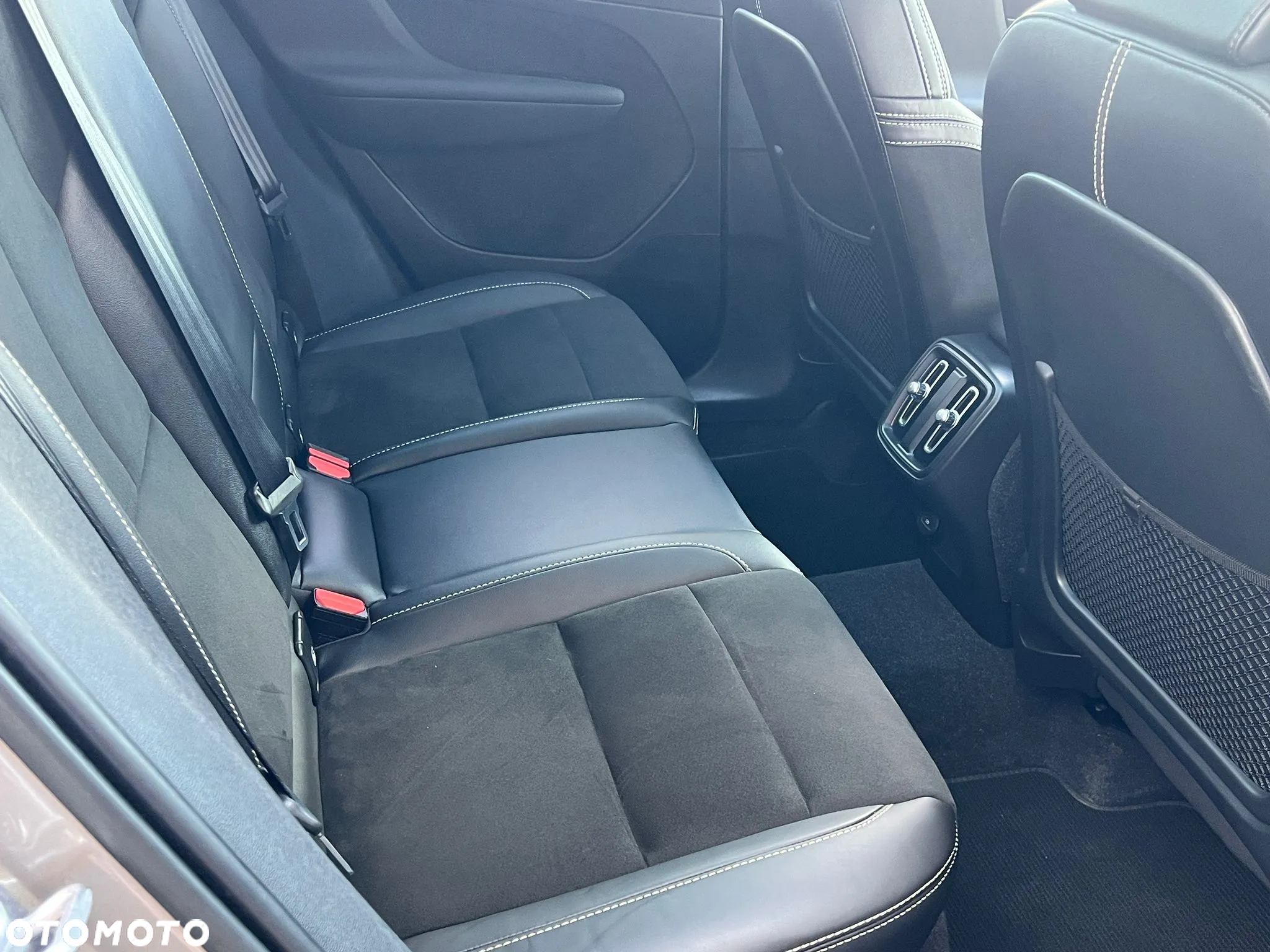Volvo XC 40 - 23