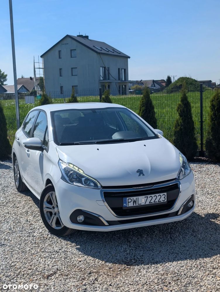 Peugeot 208 - 26