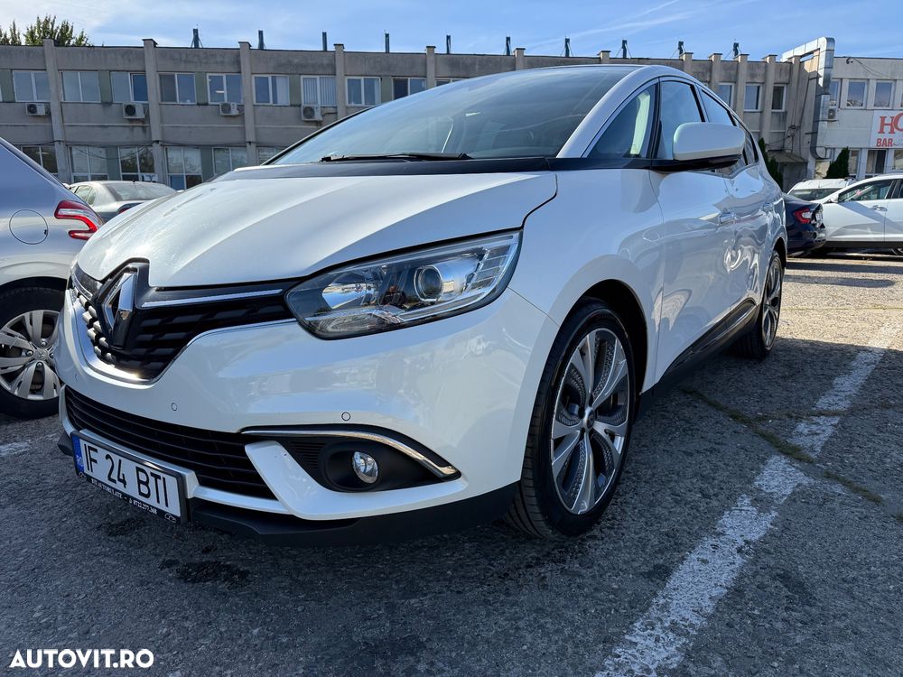 Renault Grand Scenic - 12