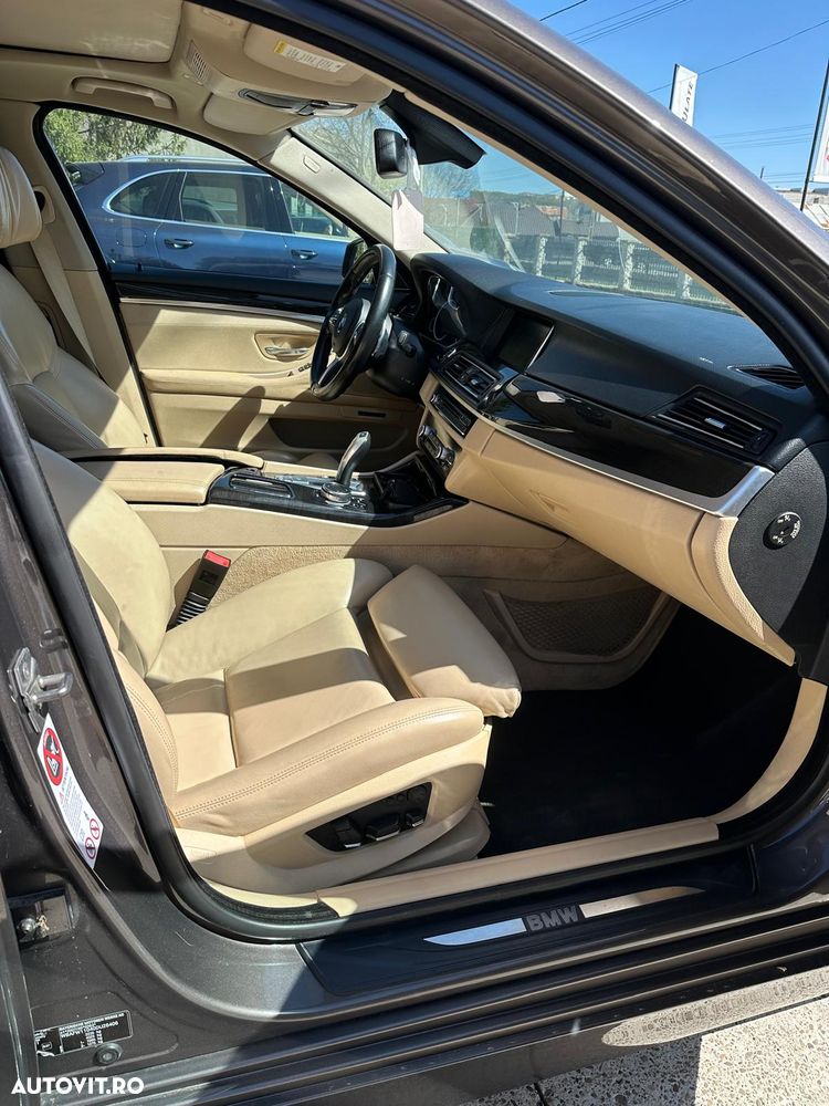 BMW Seria 5 520d Sport-Aut. - 15