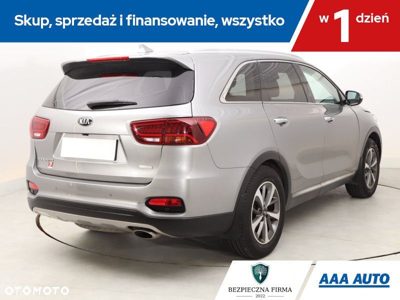 Kia Sorento - 7