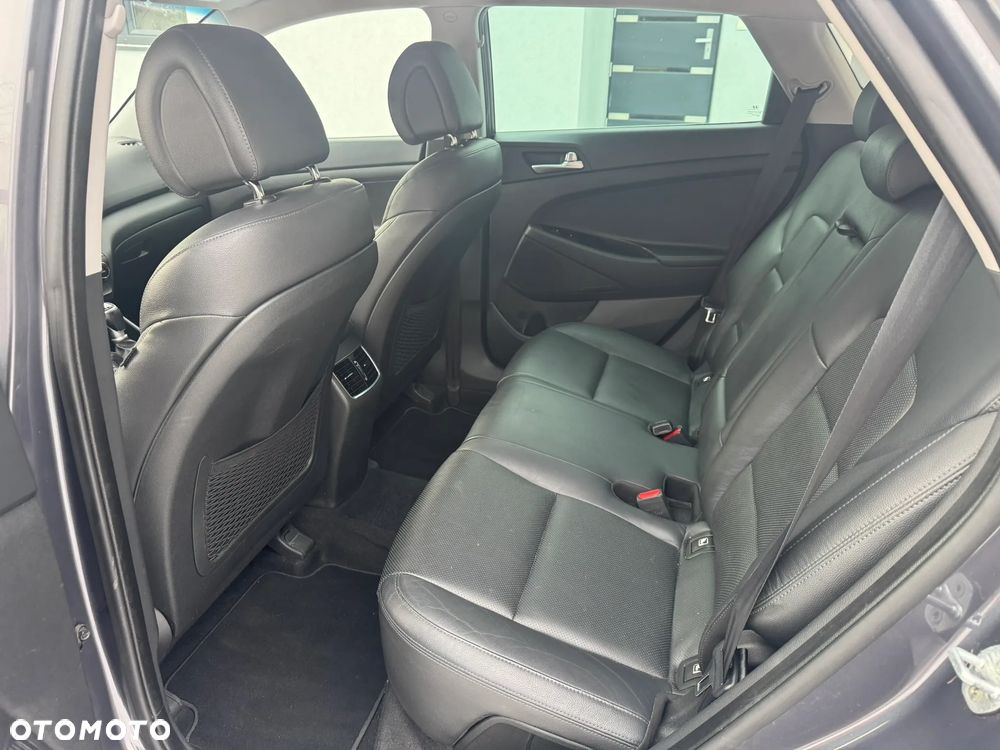 Hyundai Tucson blue 1.7 CRDi 2WD Advantage - 18