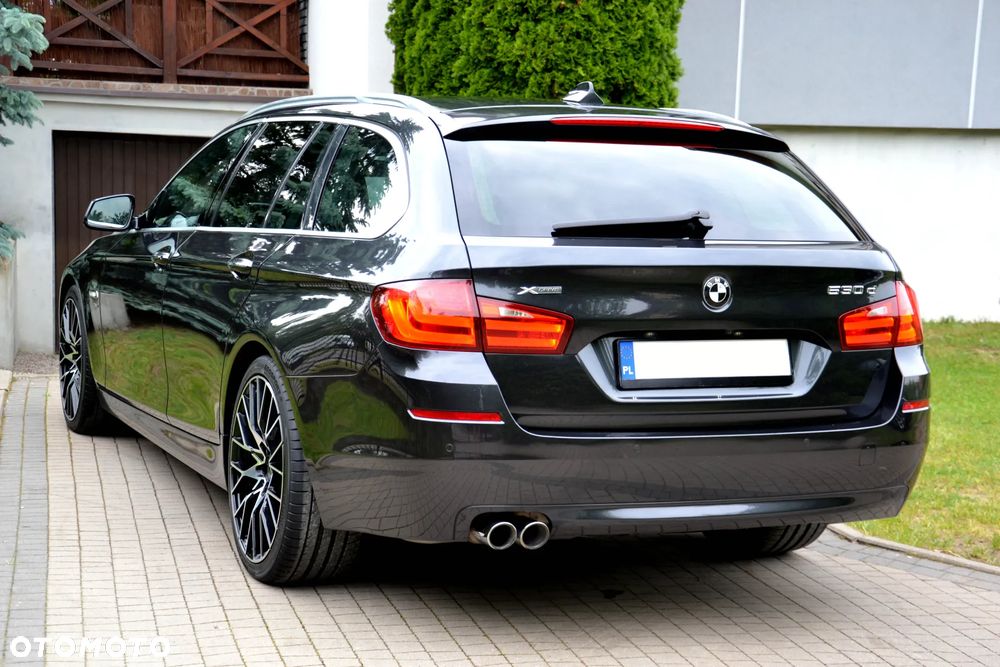 BMW Seria 5 530d xDrive Luxury Line - 12