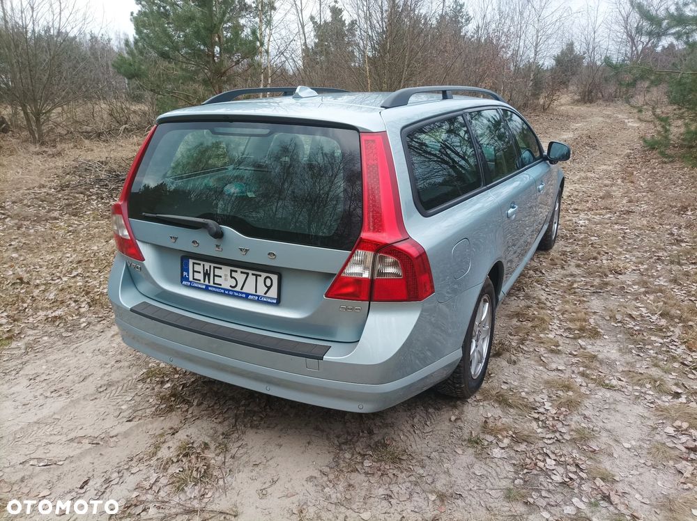 Volvo V70 2.0D Momentum - 8