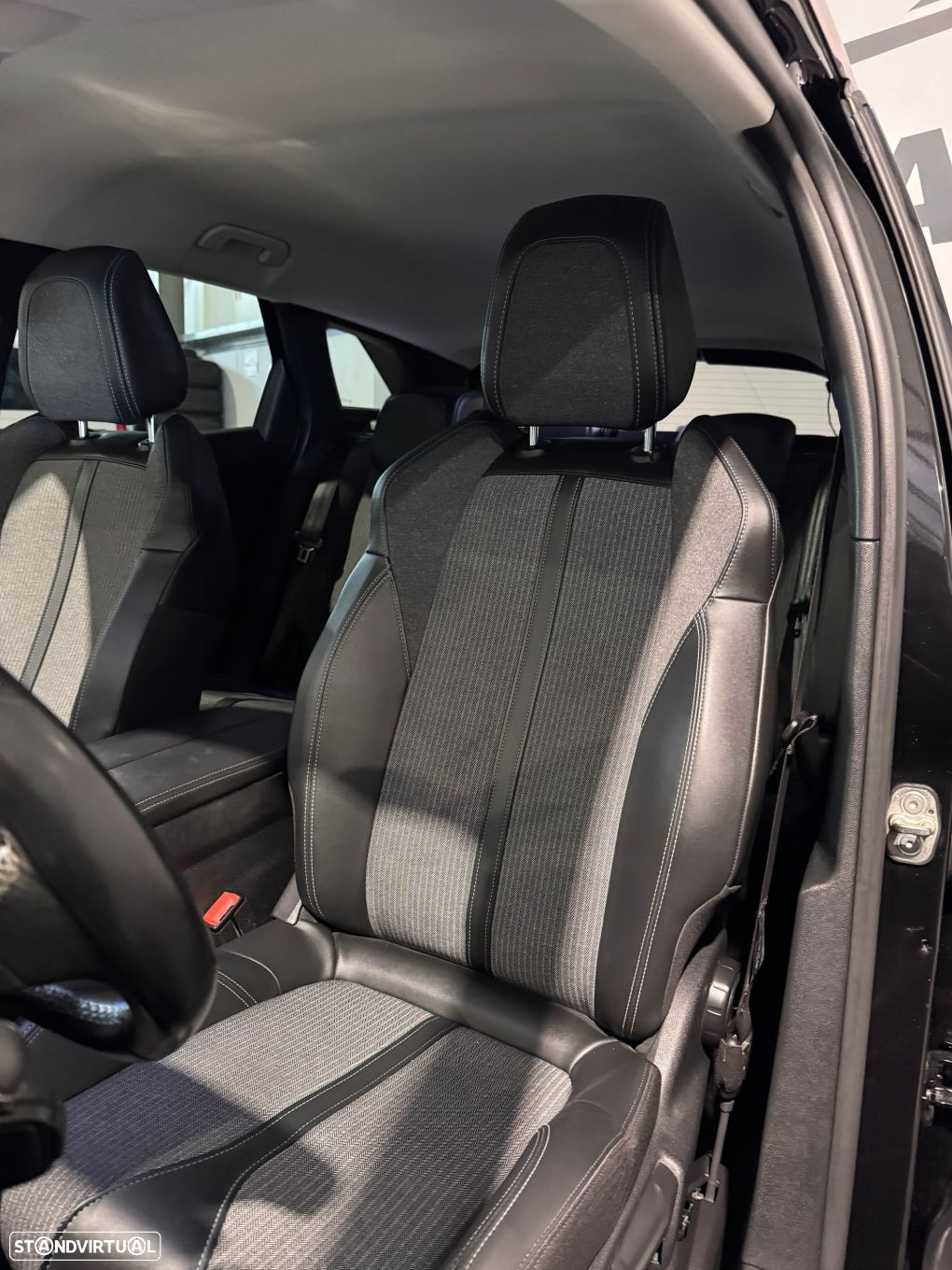 Peugeot 3008 - 18