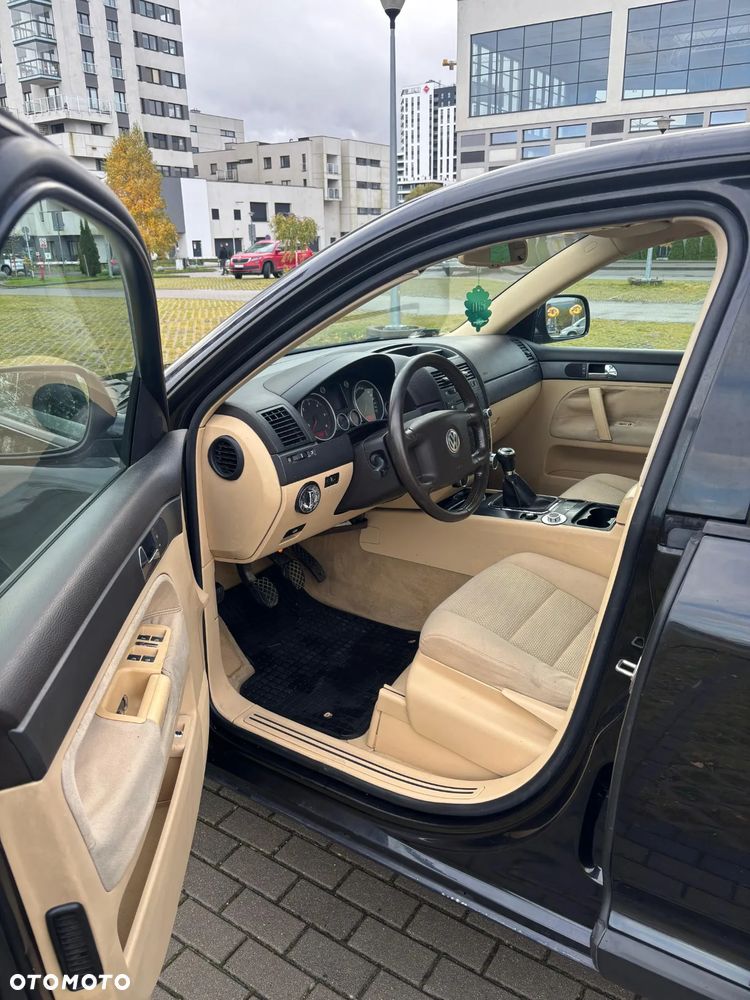 Volkswagen Touareg 2.5 R5 TDI - 10