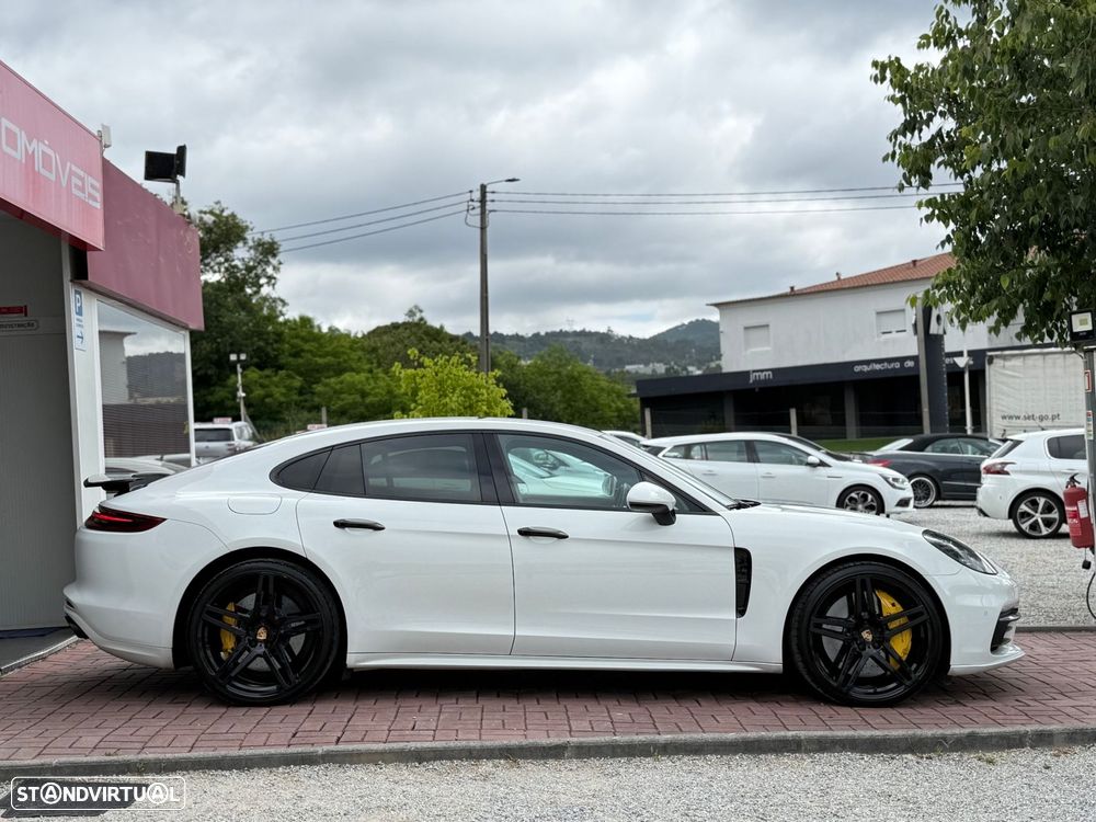 Porsche Panamera 4 S - 11
