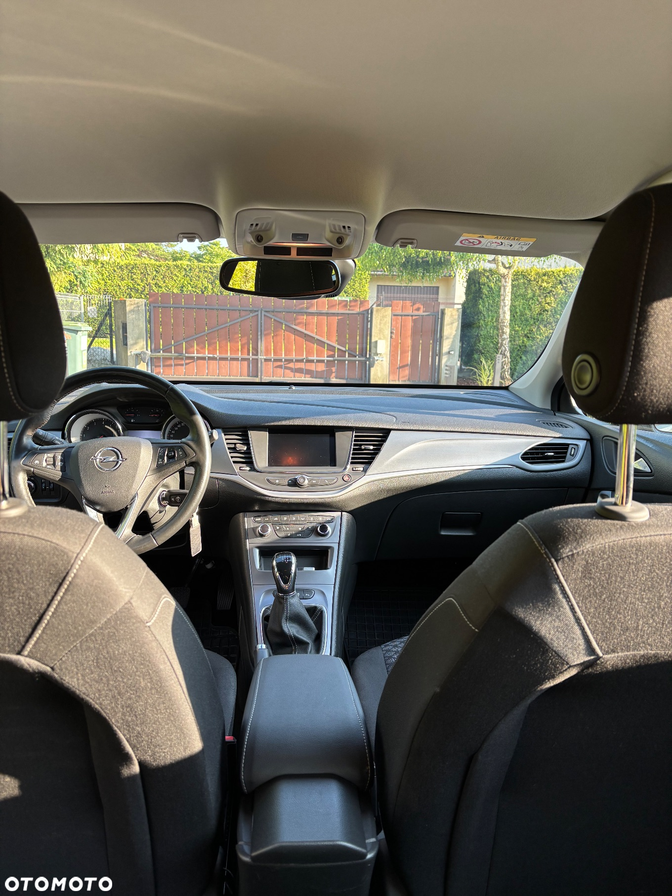 Opel Astra V 1.2 T Edition S&S - 10