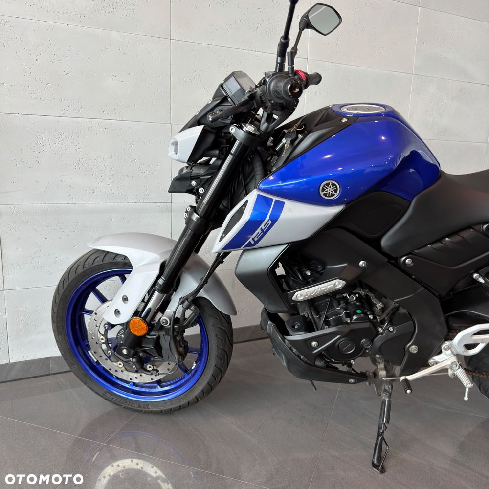 Yamaha MT - 8