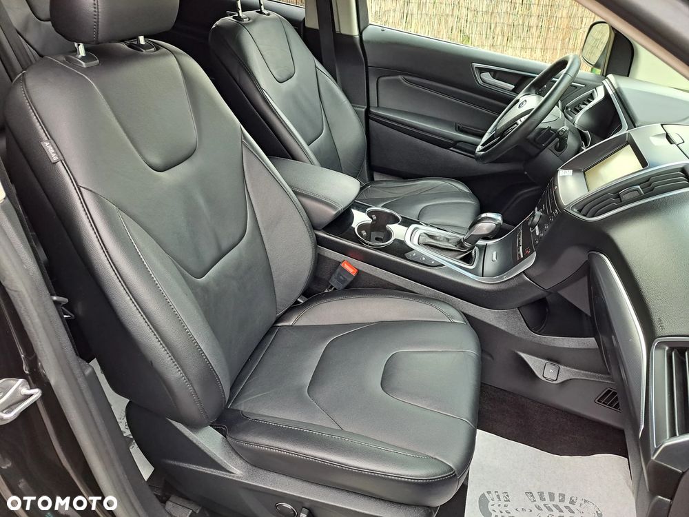 Ford Edge 2.0 TDCi Bi-Turbo 4x4 Titanium - 17