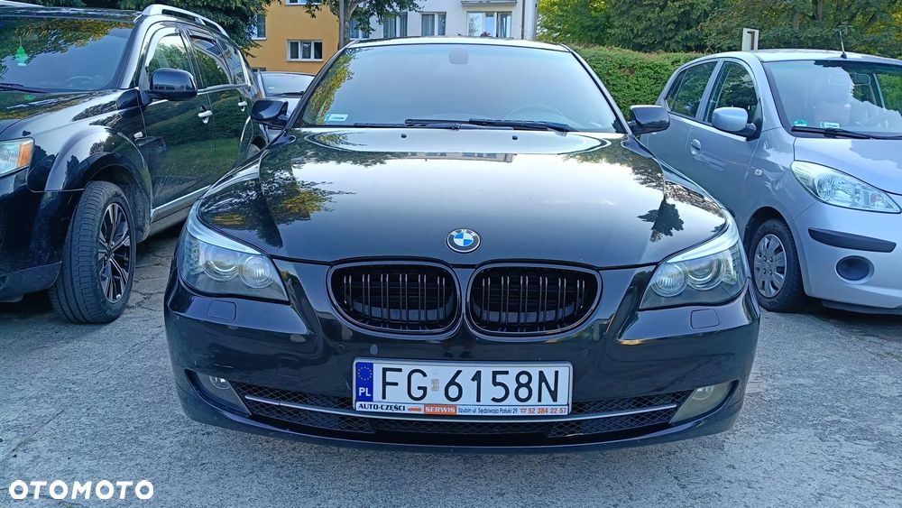 BMW Seria 5 540i - 12
