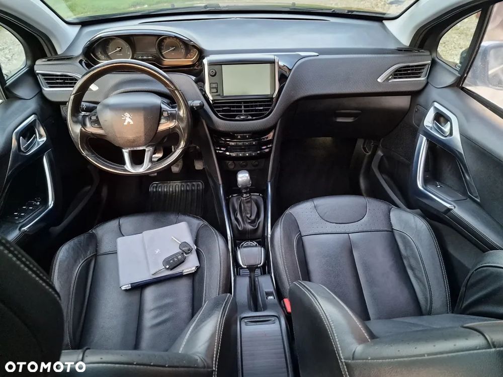 Peugeot 2008 1.6 e-HDi Allure S&S - 12