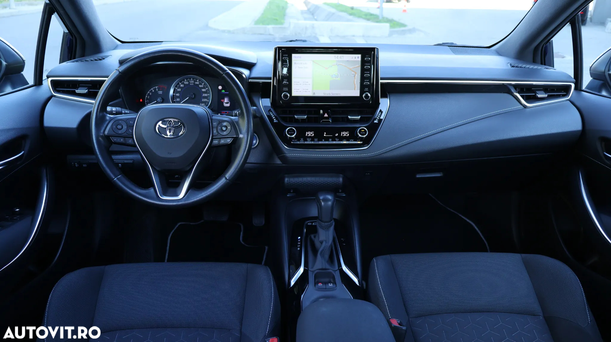 Toyota Corolla 1.8 Hybrid Touring Sports Business Edition - 6