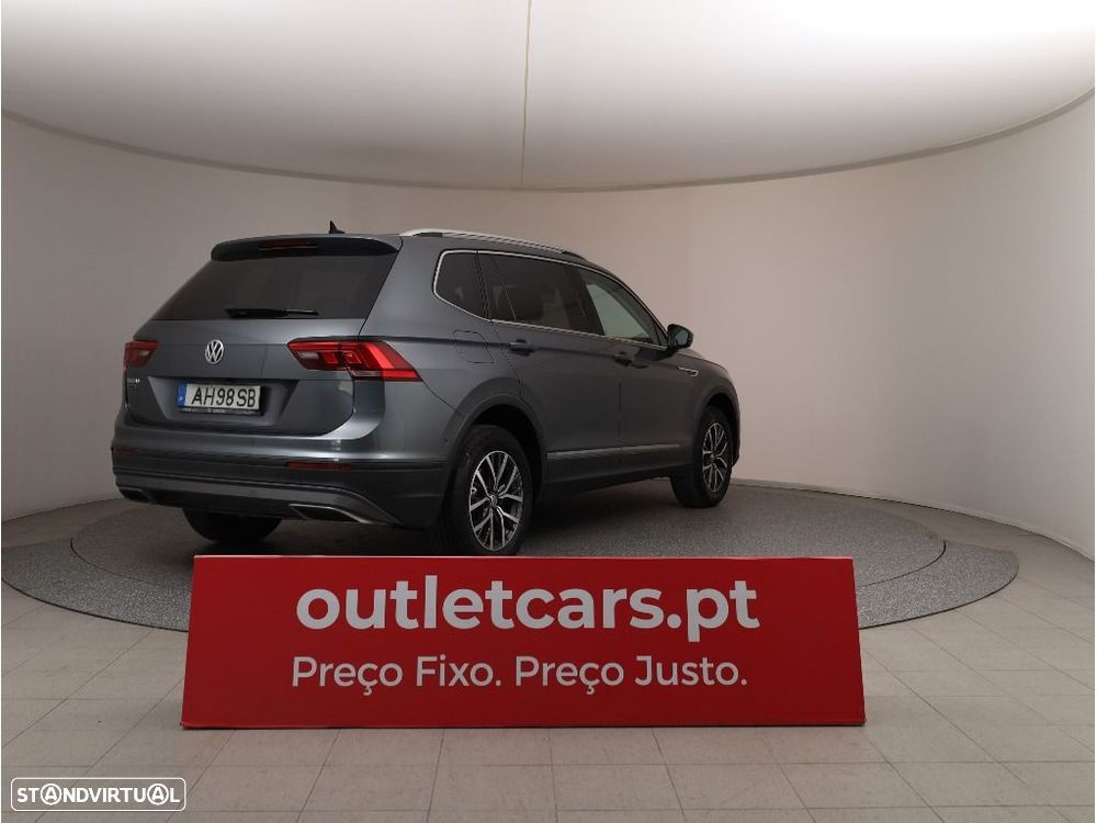 VW Tiguan Allspace 2.0 TDI Confortline DSG - 8