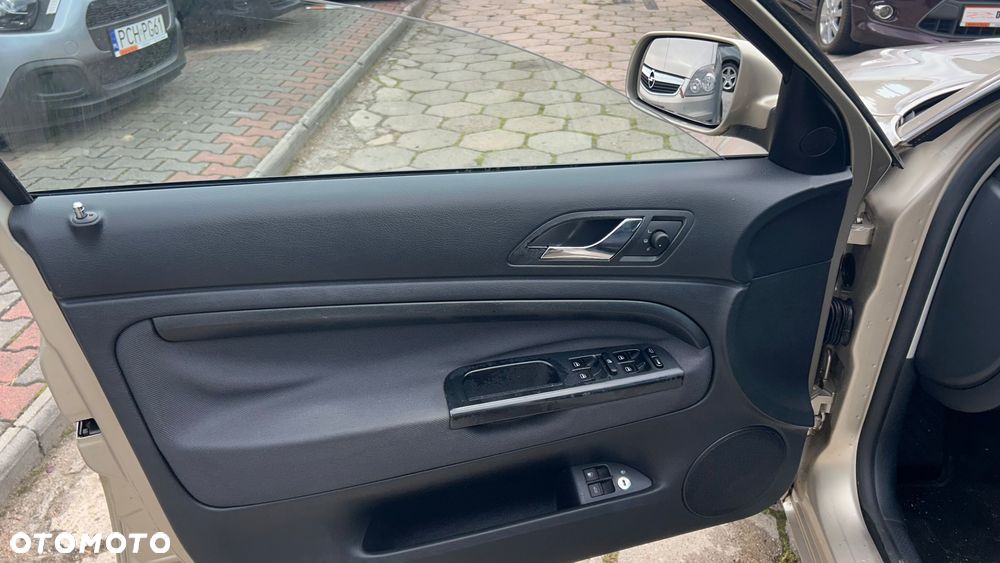 Skoda Superb 2.0 Comfort - 16